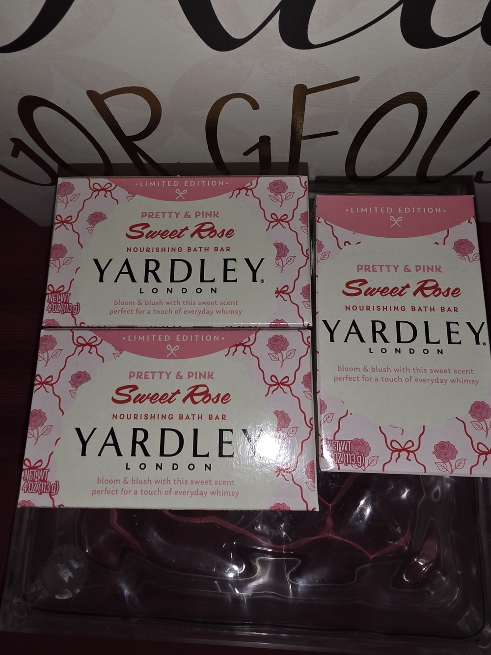 Yardley London Pretty & Pink Sweet Rose Nourishing Bath Bar - Pink
